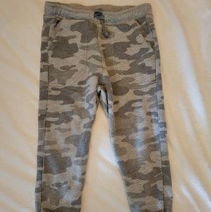 Zara Camo Pants Boy size 5